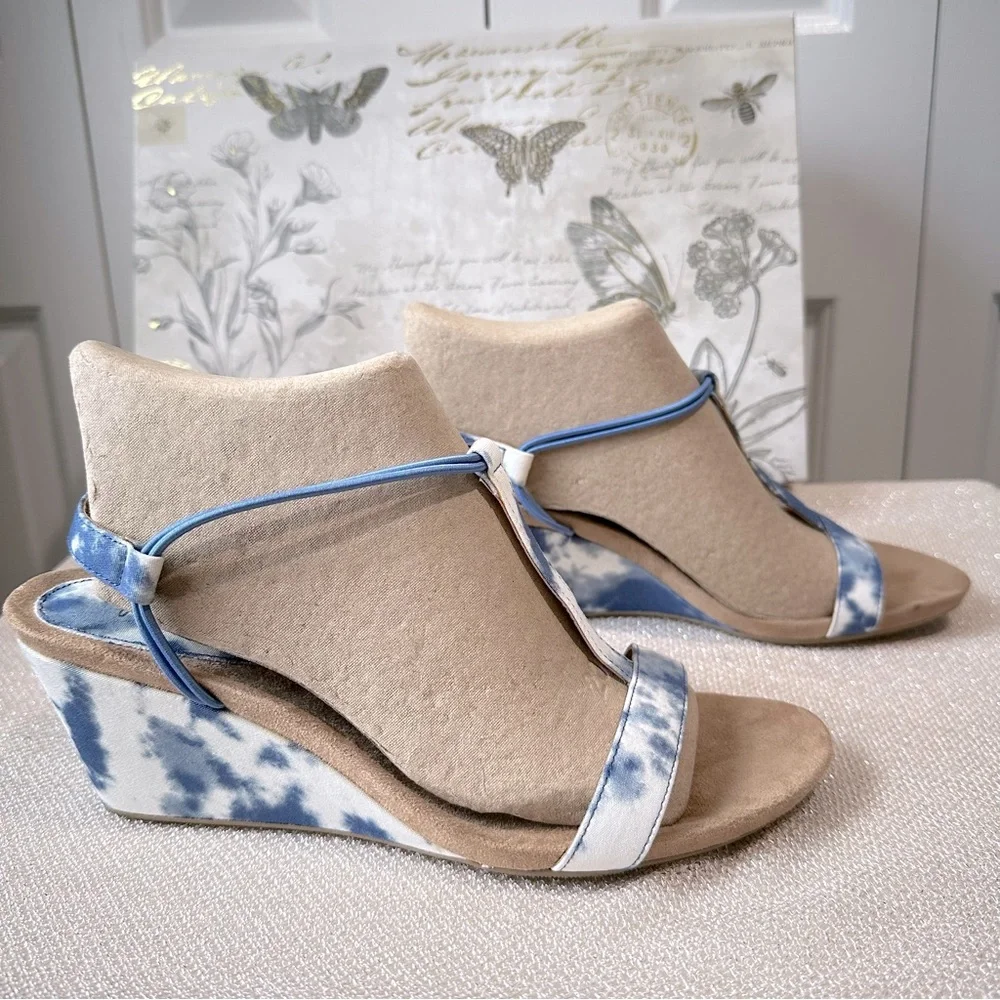 Style & Co Mulan Blue and White tie-dye Wedge Sandals size 9.5 W